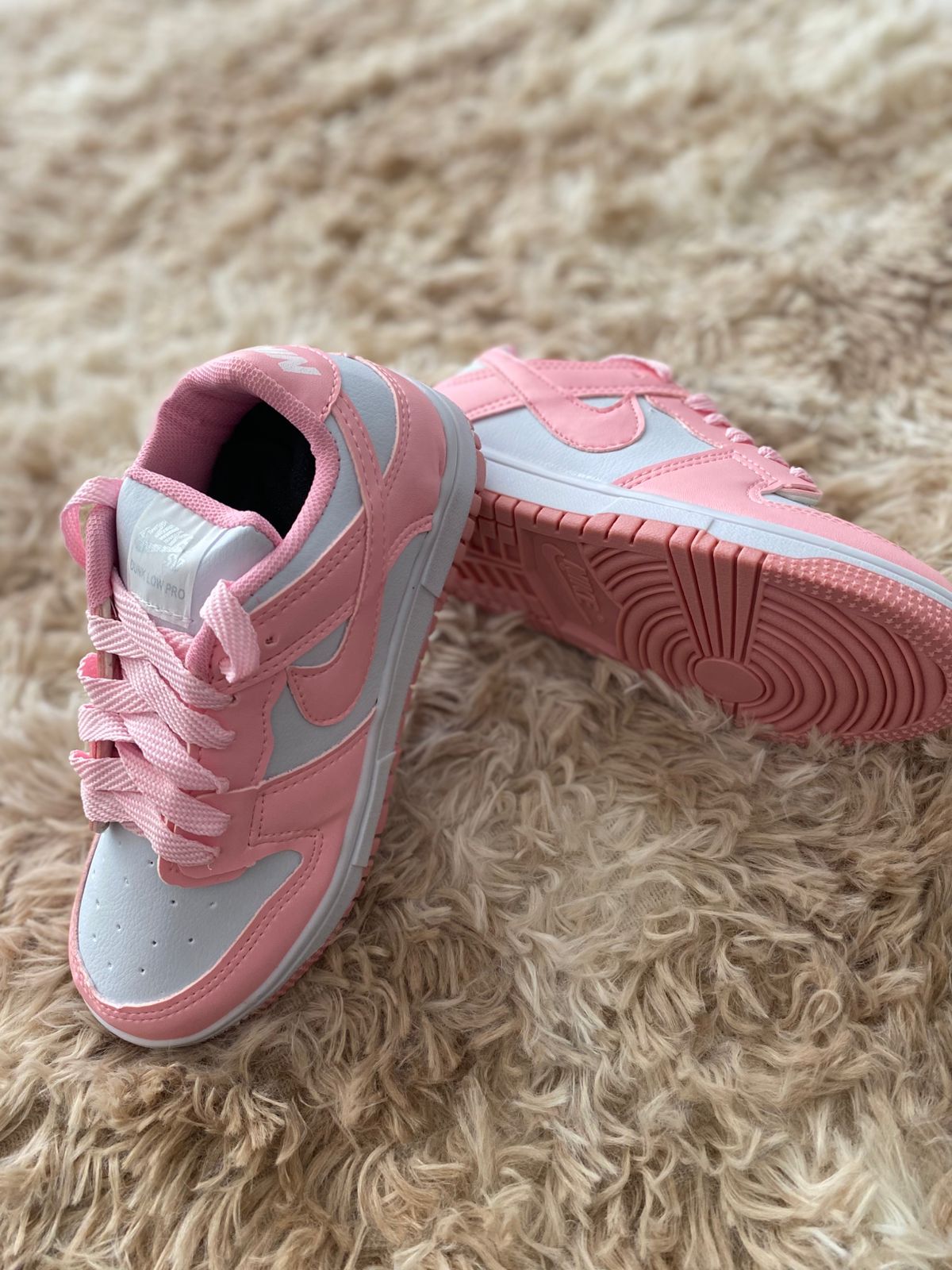 Nike rosa infantil