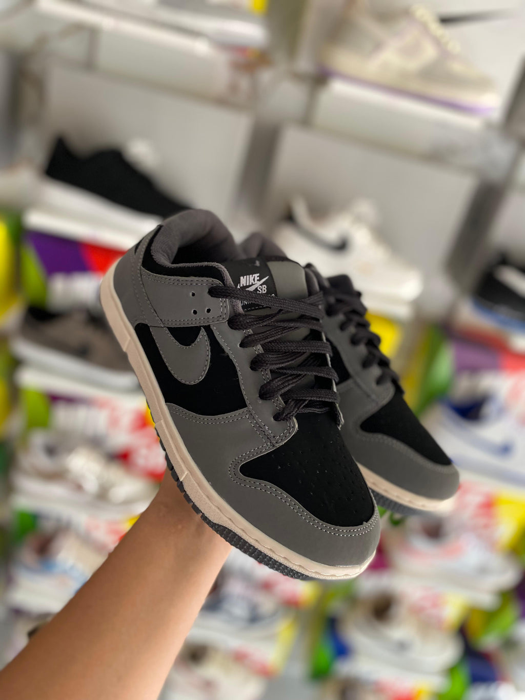 Nike dunk preto grafite nobuk