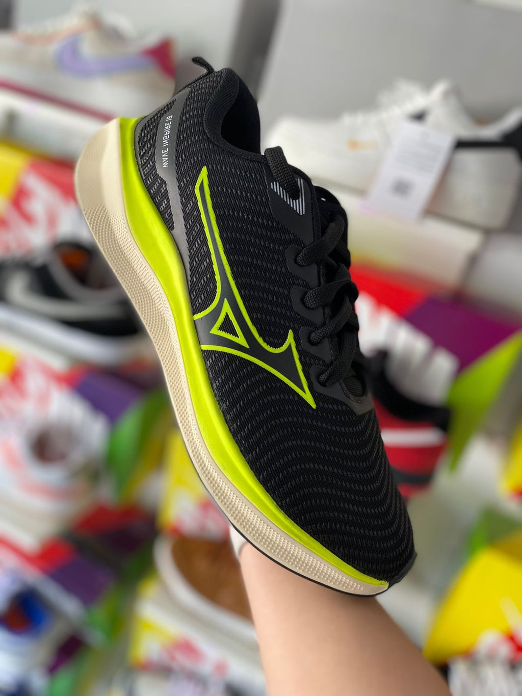 Mizuno fluorescente