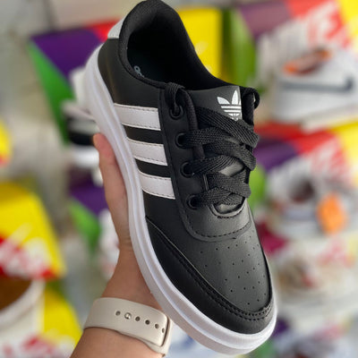 Adidas preto branco couro