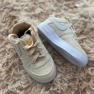 Nike air bege infantil