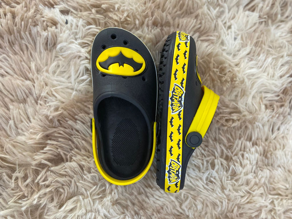 Crocs infantil batman preto amarela