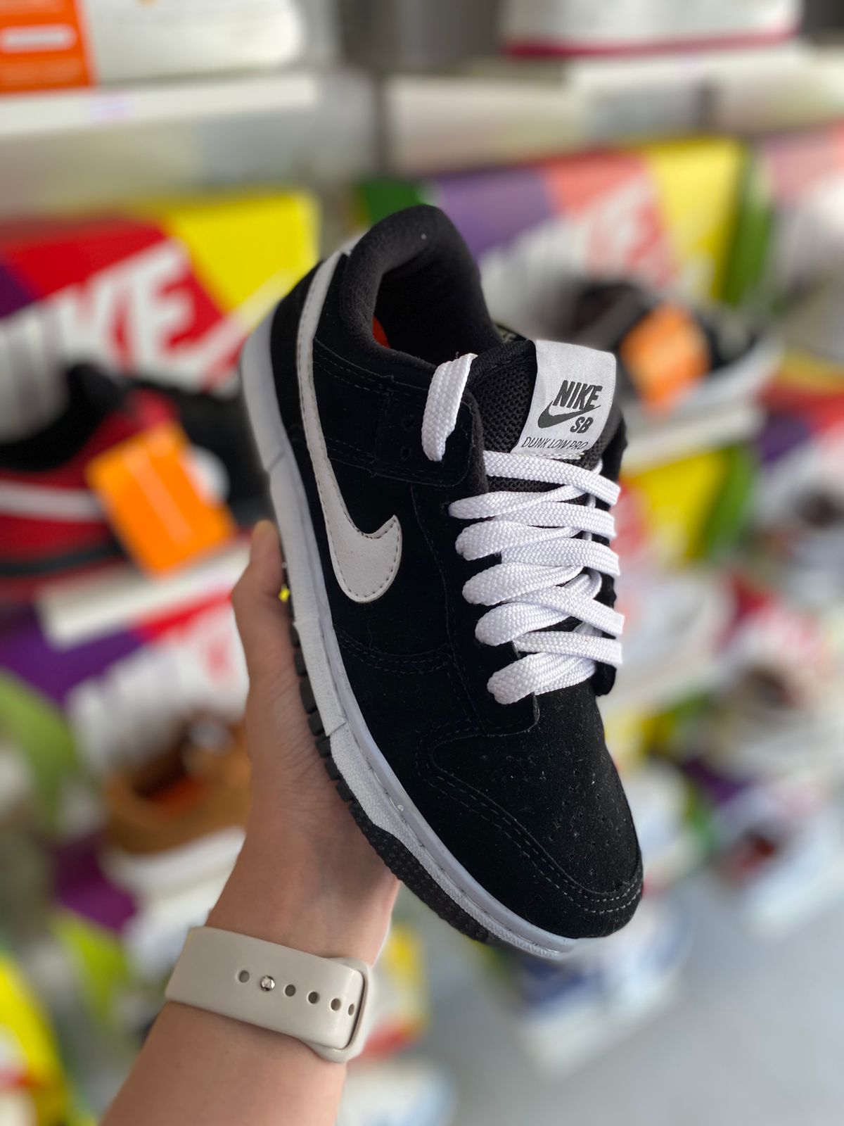 Nike dunk preto branco camurça