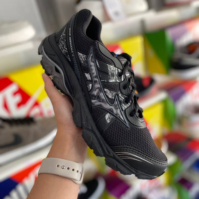 Mizuno preto