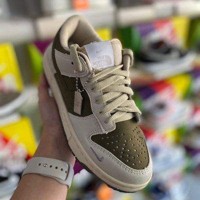 The Nort face natural army