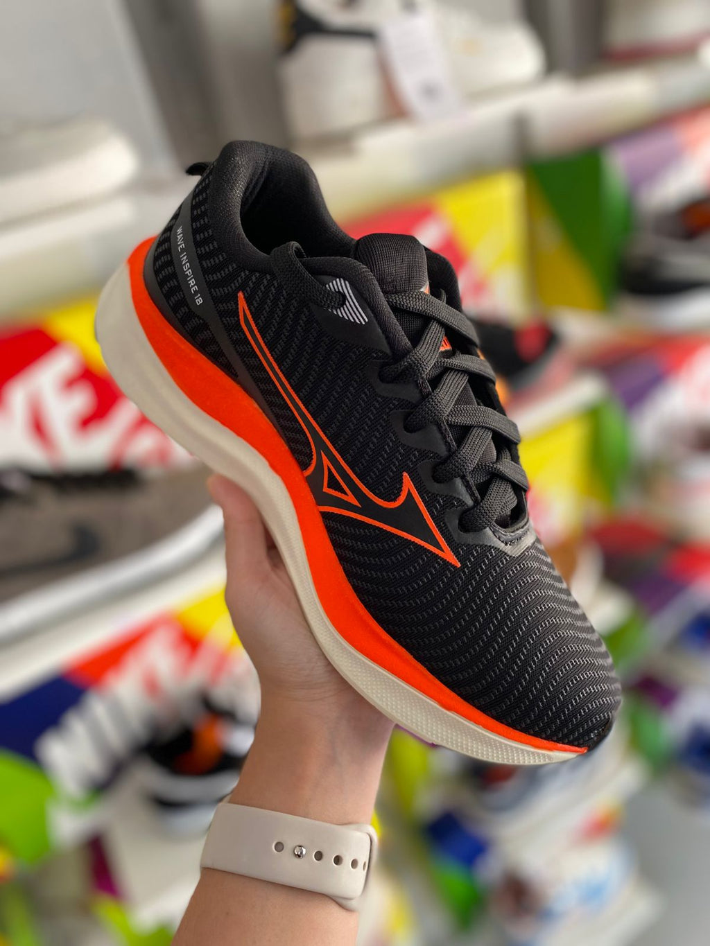 Mizuno preto\ laranja
