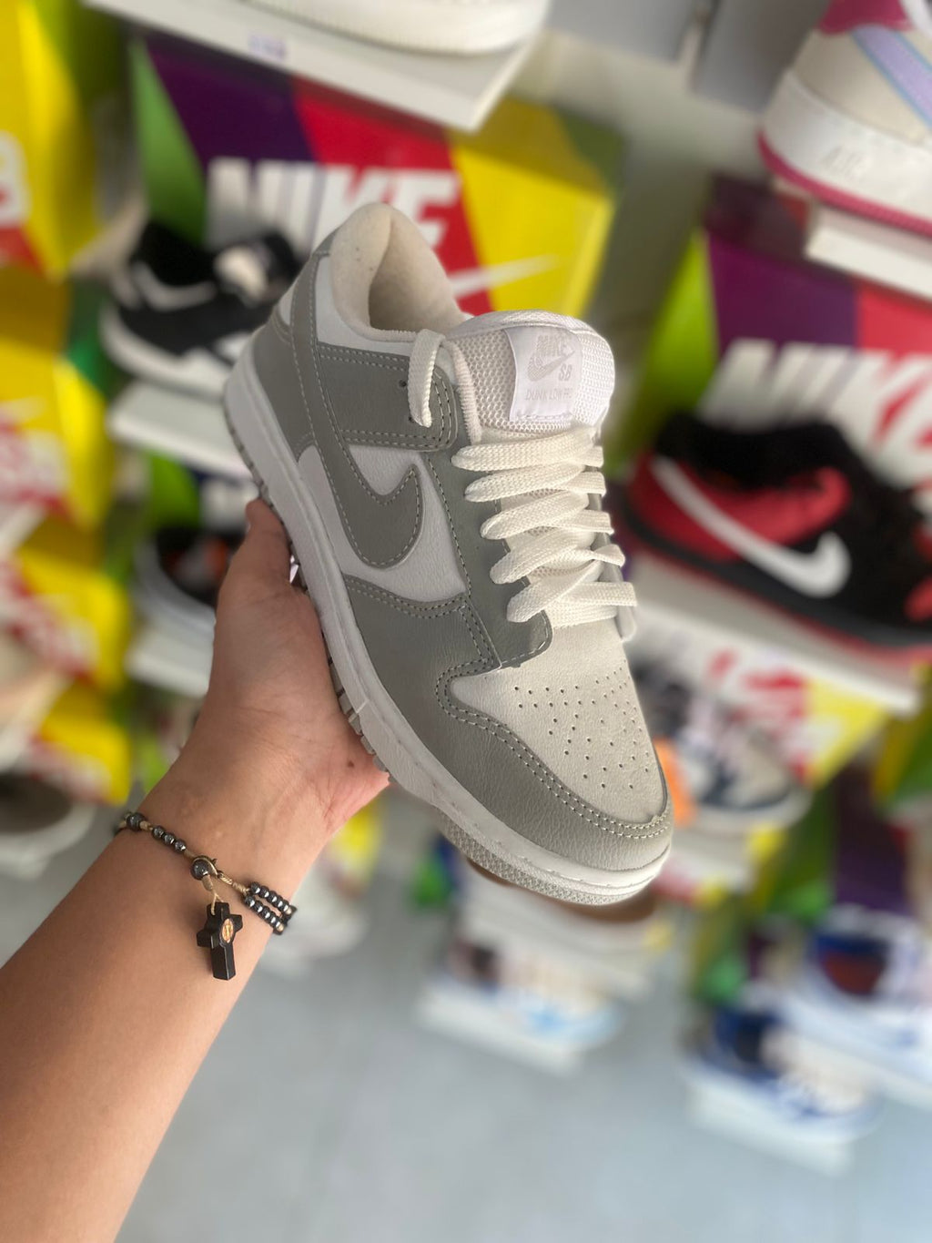 Nike dunk branco cinza