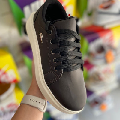 Lacoste marrom cadarço