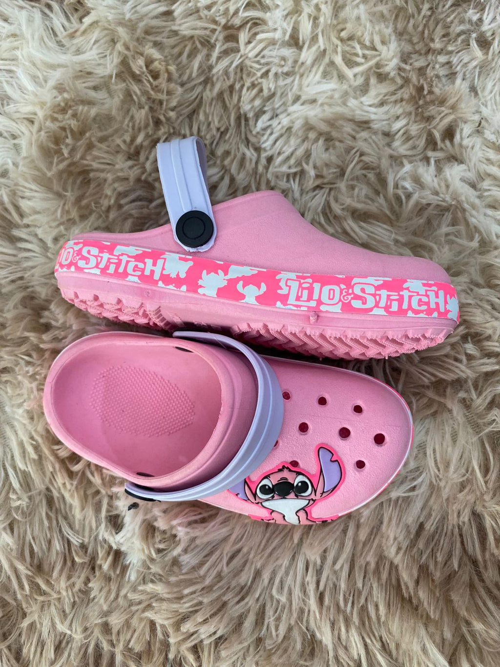 Crocs infantil stich rosa