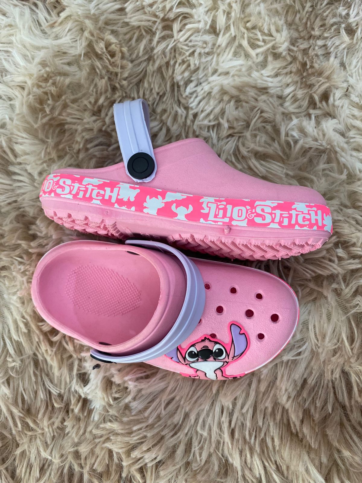 Crocs infantil stich rosa